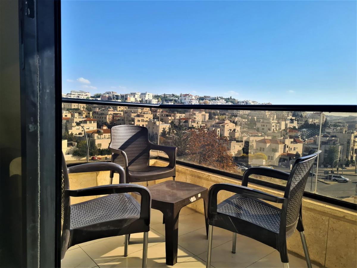 Dair Ghbar Gate Apartments Amman Buitenkant foto