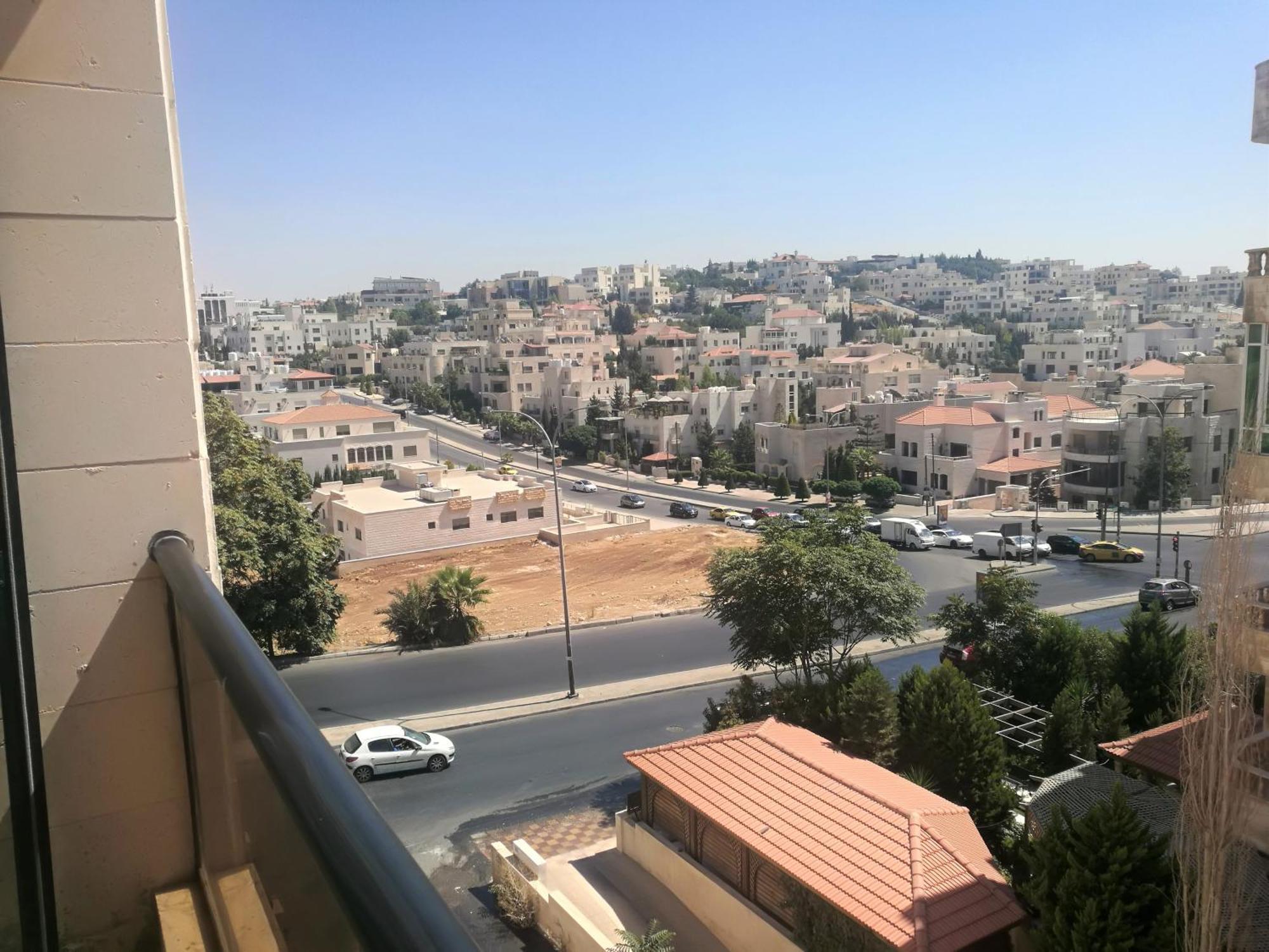 Dair Ghbar Gate Apartments Amman Buitenkant foto