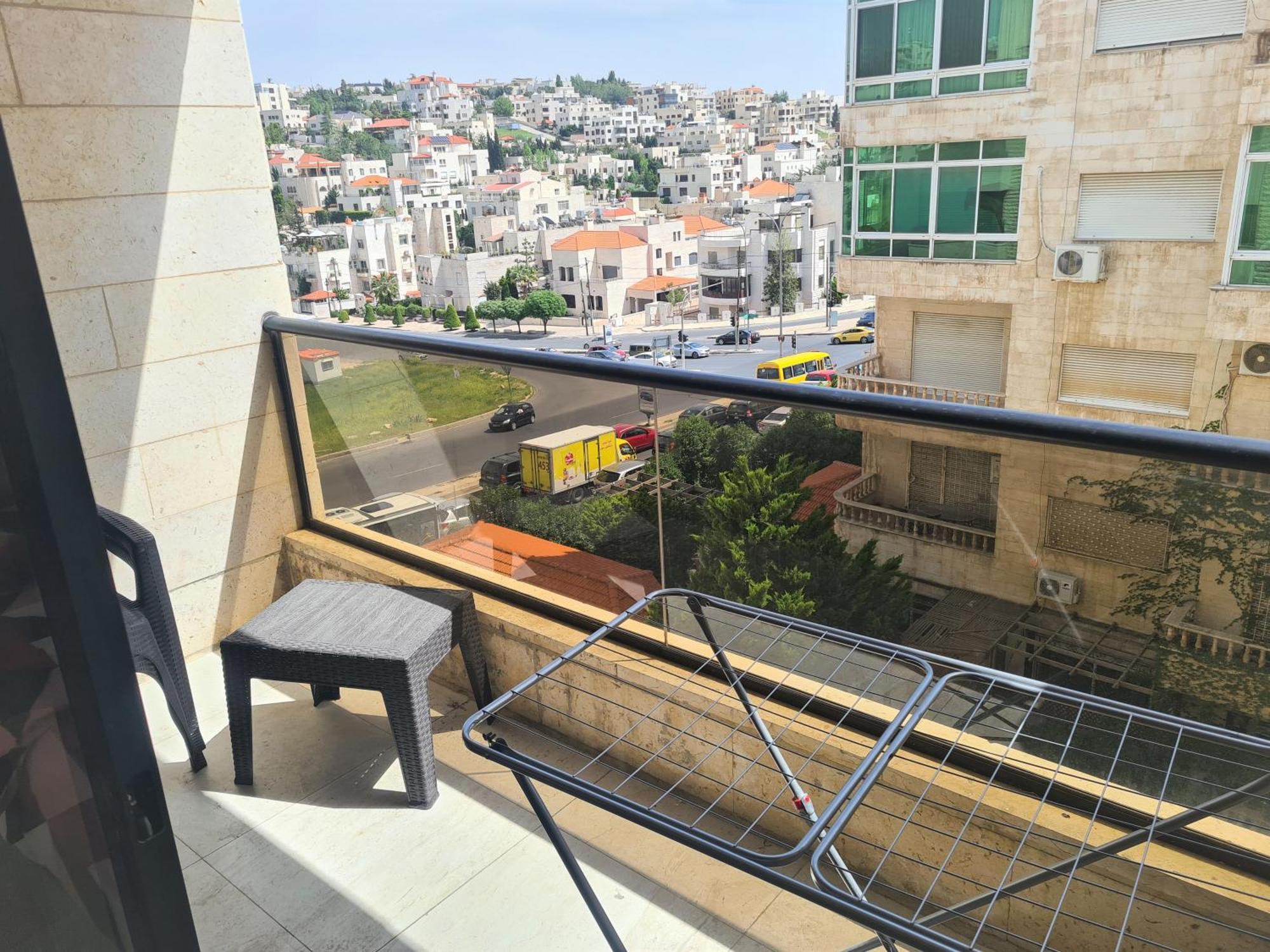 Dair Ghbar Gate Apartments Amman Buitenkant foto
