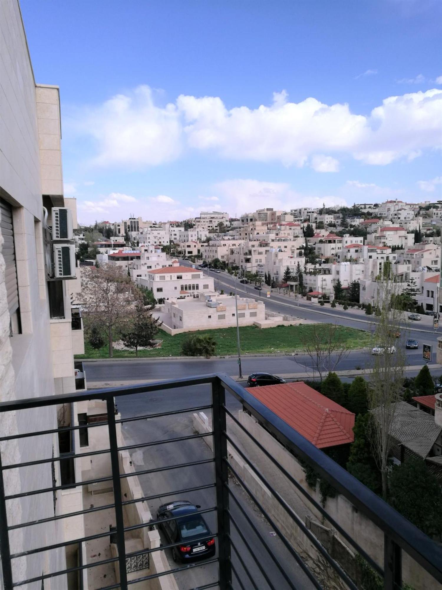 Dair Ghbar Gate Apartments Amman Buitenkant foto