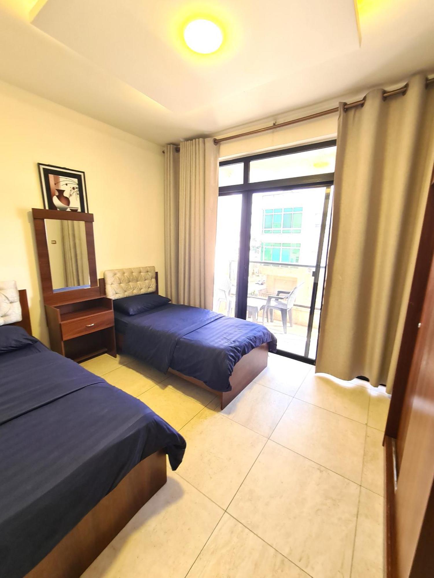 Dair Ghbar Gate Apartments Amman Kamer foto