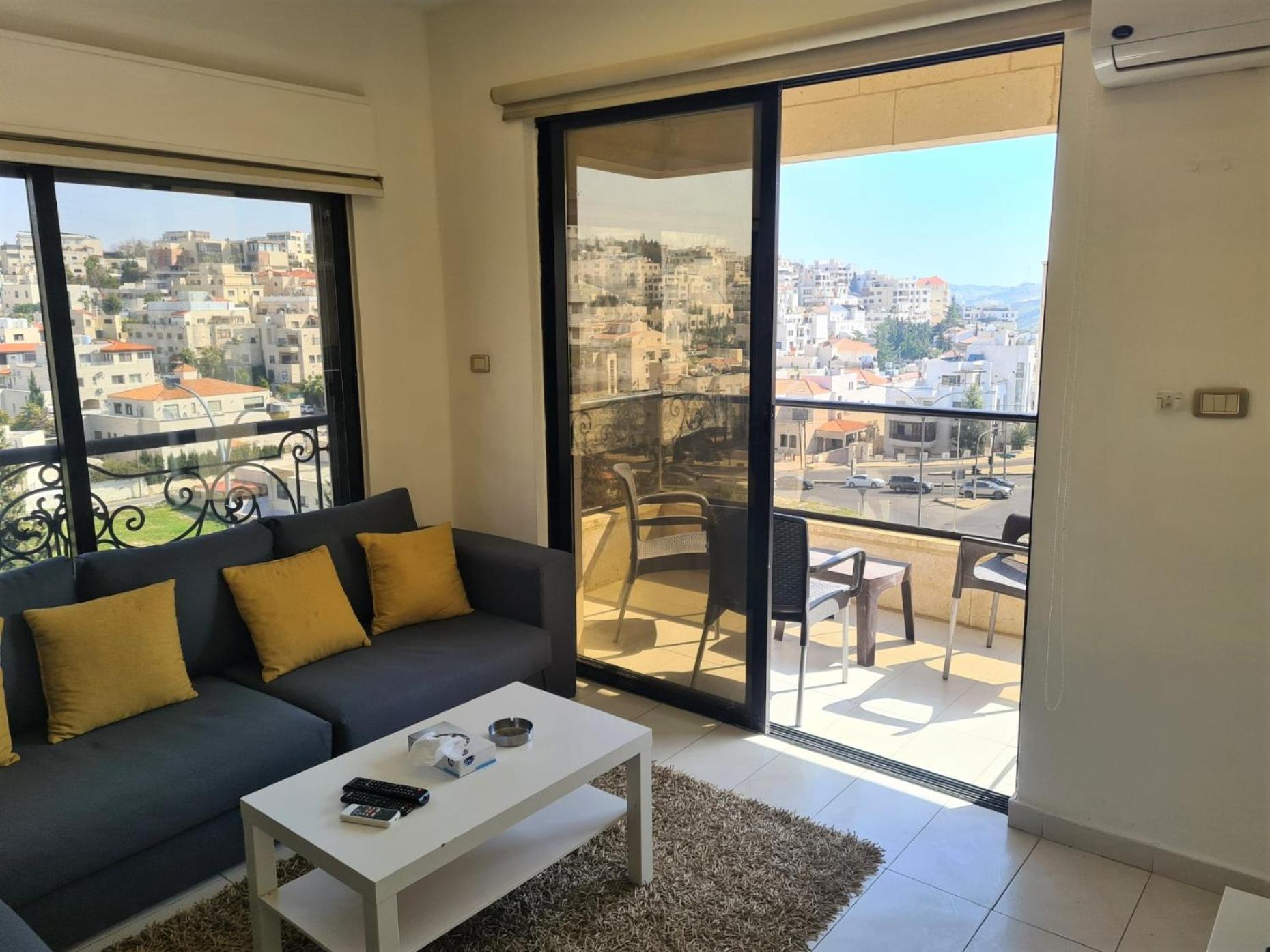 Dair Ghbar Gate Apartments Amman Buitenkant foto