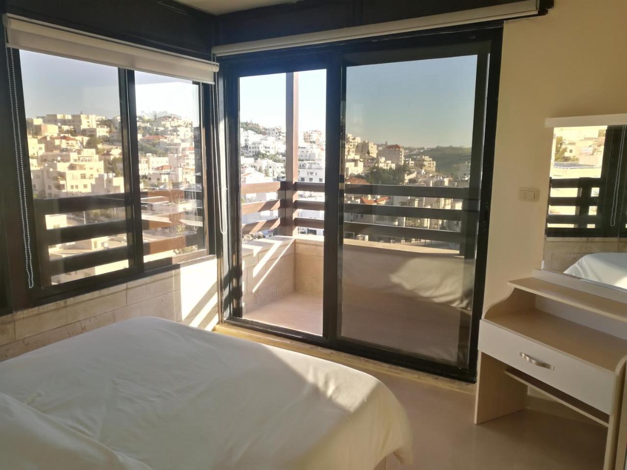Dair Ghbar Gate Apartments Amman Buitenkant foto