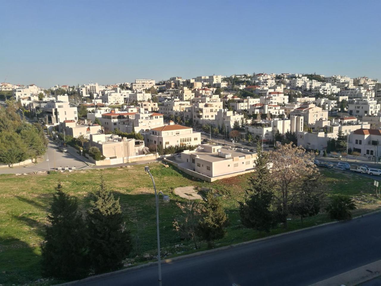 Dair Ghbar Gate Apartments Amman Buitenkant foto